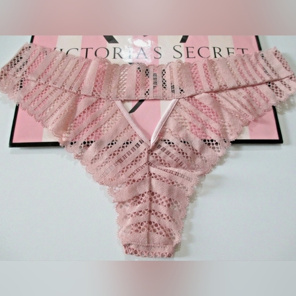 Victoria's Secret Lace Cheeky Panty - Picture 1 of 5